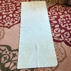 LuluLemon travel yoga mat